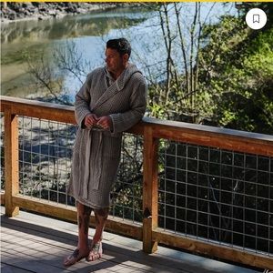 ONSEN Hooded Cinder Gray Waffle Robe M